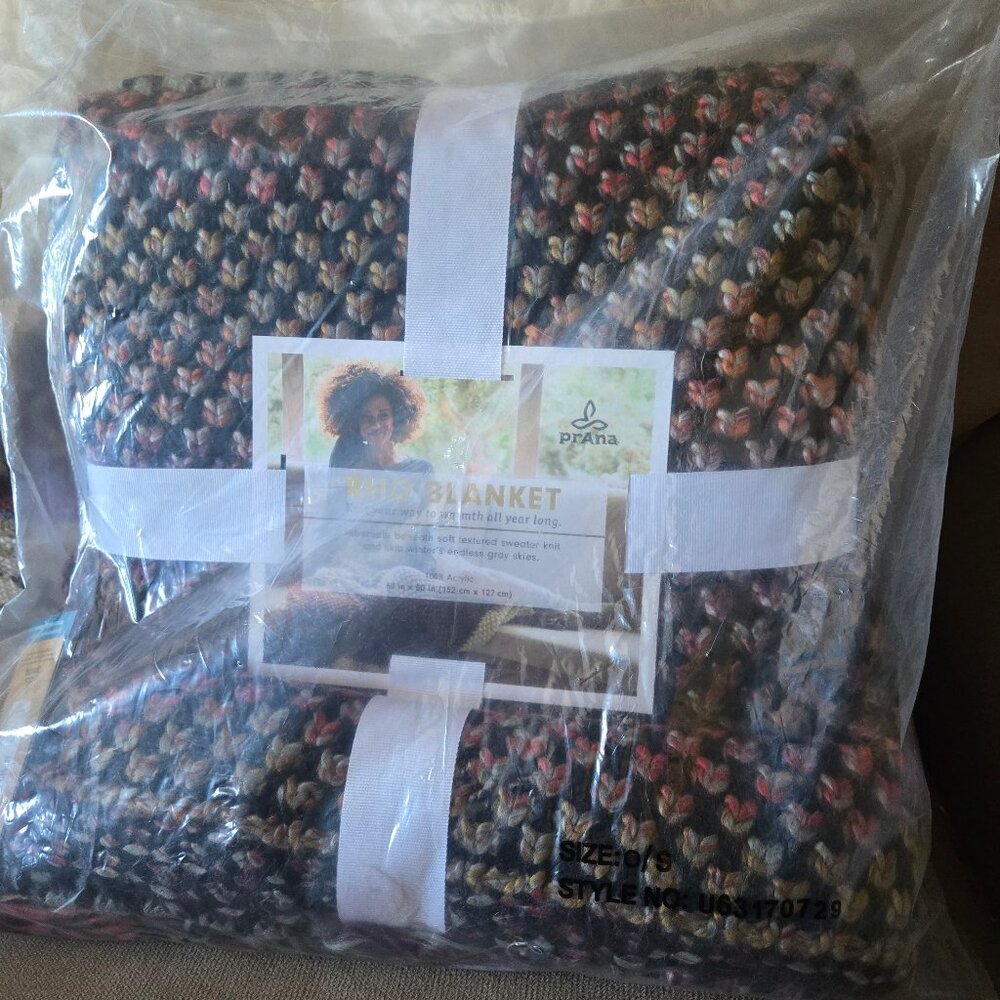 NWT prAna Rho Blanket - Multicolor Chunky Knit Throw